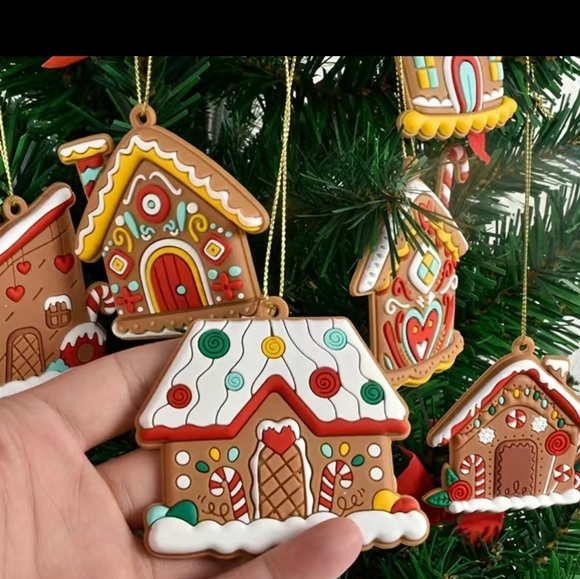 New set of gingerbread house rubber Christmas tree ornaments - Picture 2 of 7